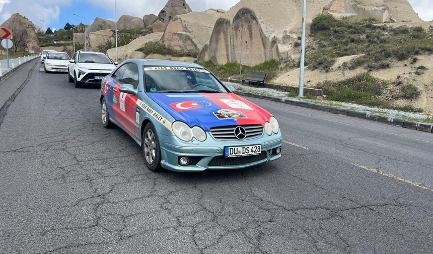 Doğu-Batı Dostluk ve İpek Yolu Rallisi Kapadokya'da