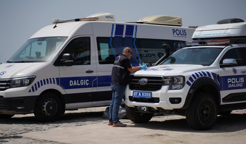 Falezlerden düşen ABD'li turist öldü