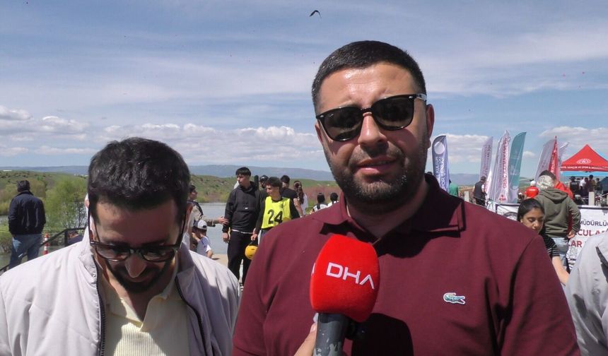 Okul Sporları Rafting Şampiyonası'nda halay ve horon aynı alanda buluştu