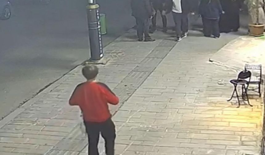 Yürürken limon boğazına kaçtı, Heimlich manevrasıyla kurtarıldı
