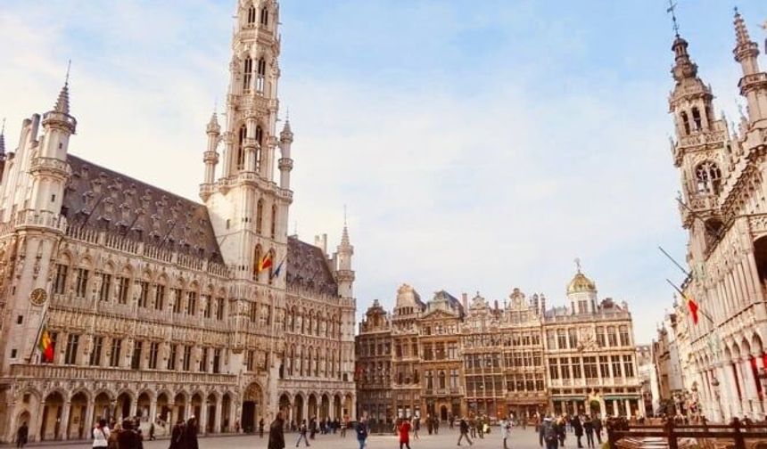 Grand Place No 19 ve Brüksel’in zarafeti