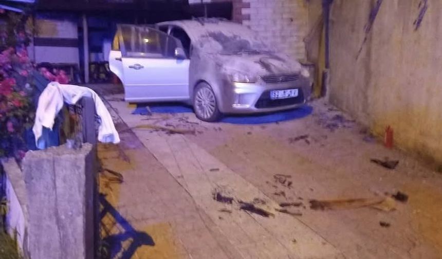 Cami lojmanında çıkan yangında imam yaralandı