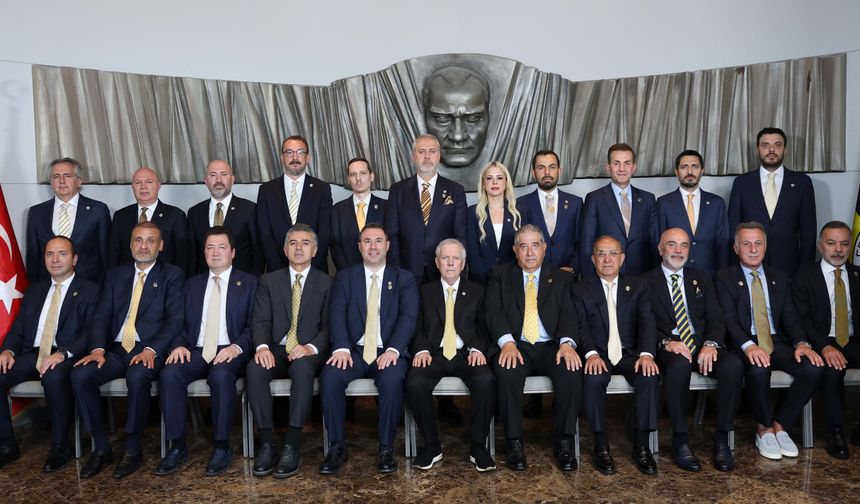 Fenerbahçe'de ilk yönetim kurulu toplantısı yapıldı