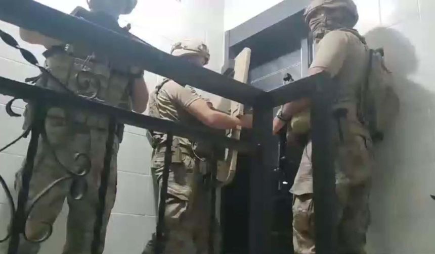 İzmir'de kumar soruşturması; 10 şüpheli hakkında gözaltı kararı