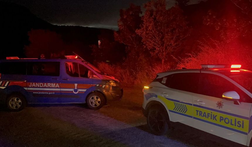 Manisa'da 2 TIR çarpıştı; 2 yaralı