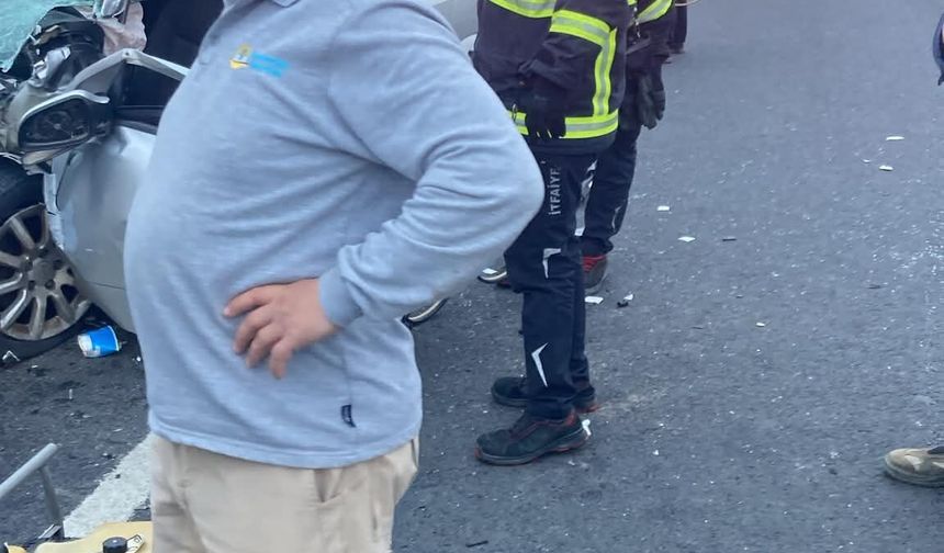 Nevşehir'de otomobil, aydınlatma direğine çarptı: 1 ölü, 3 yaralı