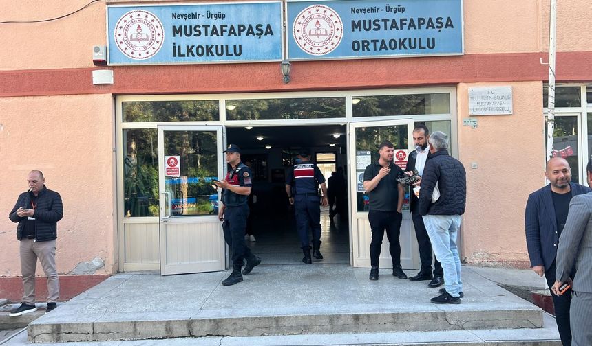 Nevşehir'in Mustafapaşa beldesinde oy kullanma işlemi başladı