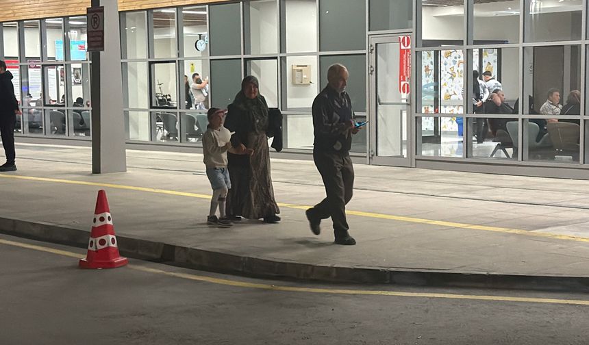 Okulda dağıtılan tavuklu pilav sonrası 84'ü öğrenci 98 kişi rahatsızlandı