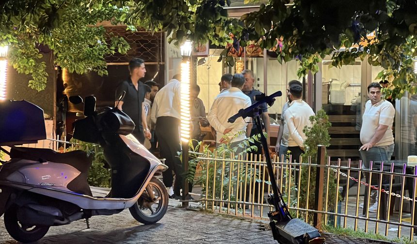 Restoranda döner bıçaklı kavga: 2 yaralı