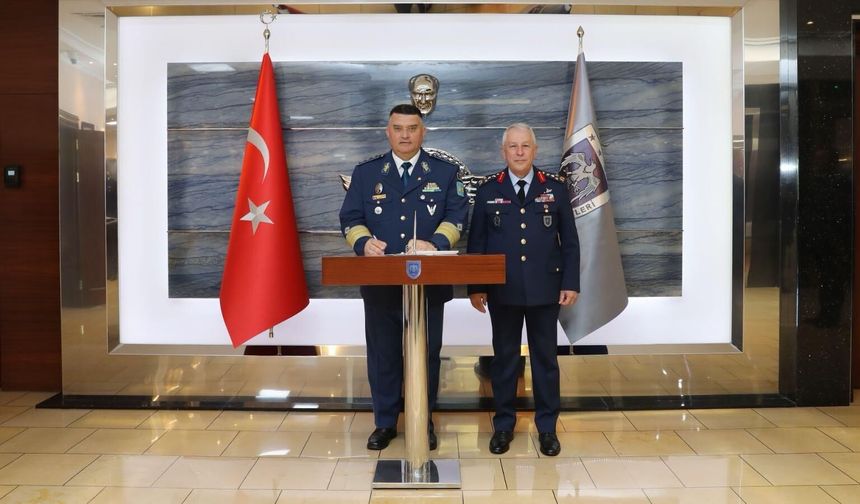 Romanya Hava Kuvvetleri Komutanı Korgeneral Baraboi, Hava Kuvvetleri Karargahını ziyaret etti