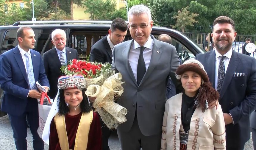 Sağlık Bakanı Memişoğlu, Muş'ta sağlık yatırımlarını değerlendirdi