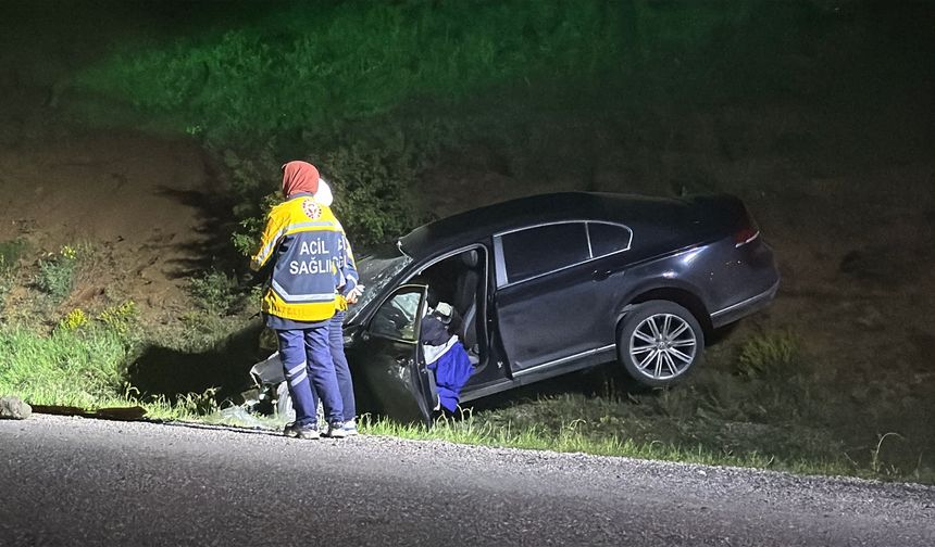 Trafik kazasında ölen Şahinkaya çifti son yolculuklarına uğurlandı
