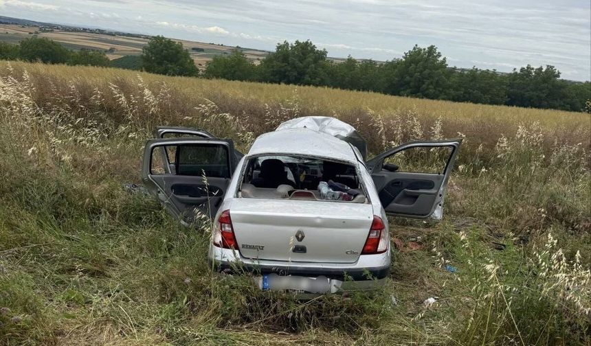 Yoldan çıkan otomobil, takla attı: 4 yaralı