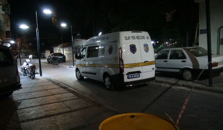 Boşanma aşamasındaki eşini silahla ağır yaraladı