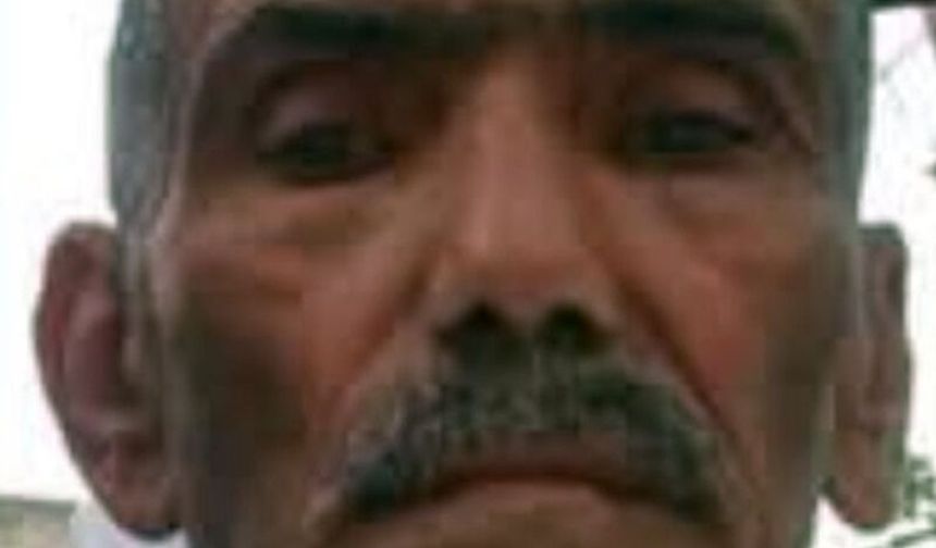 Devrilen traktörün sürücüsü öldü