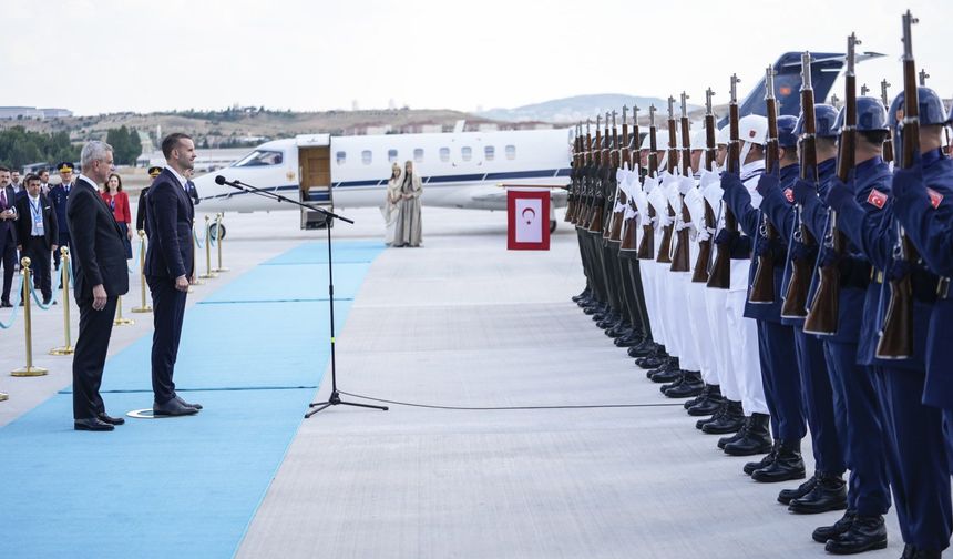 İngiltere Başbakanı Stramer ve Karadağ Başbakanı Spajic, Ankara'da