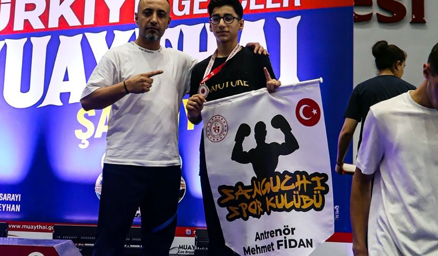 Judocu dedesinden esinlenip muaythai sporuna başlayan Hasan'ın hedefi dünya şampiyonluğu