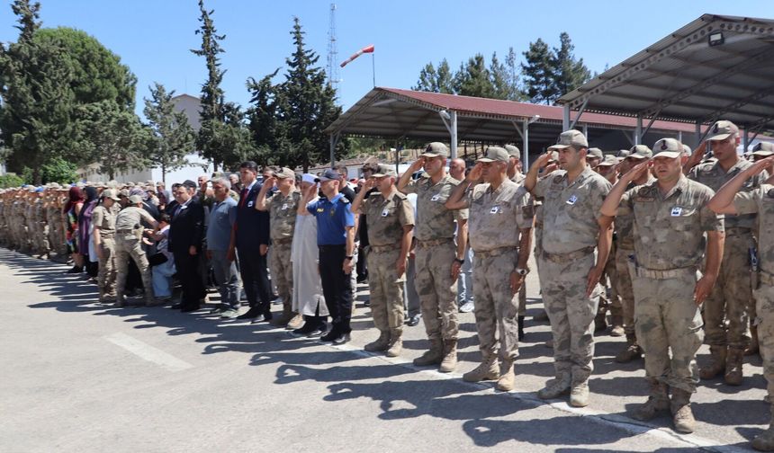 Kalp krizi geçirip hayatını kaybeden Uzman Çavuş Topaloğlu, son yolculuğuna uğurlandı