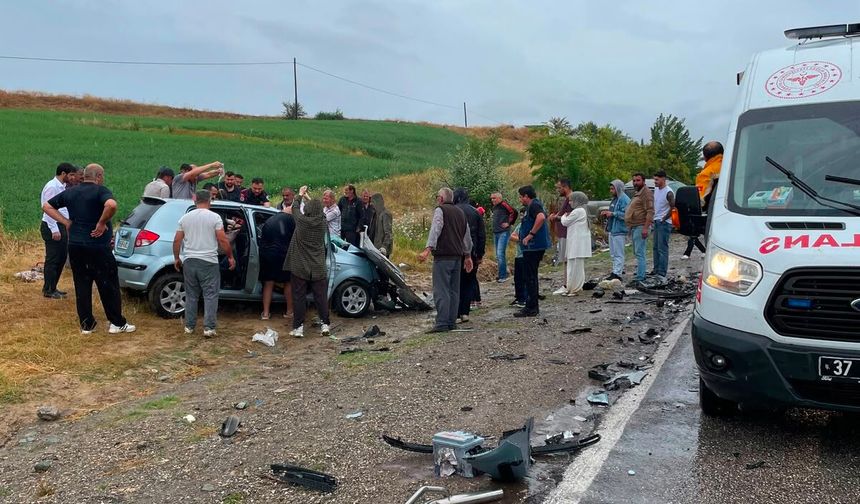 Kastamonu'da 3 aracın karıştığı kazada 1 kişi öldü, 6 kişi yaralandı