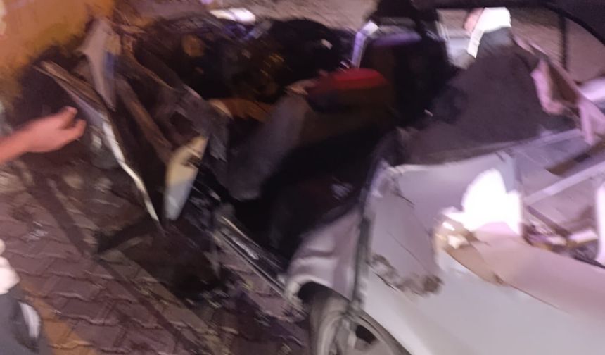 Mardin'de traktörle çarpışan otomobildeki 4 kişi yaralandı