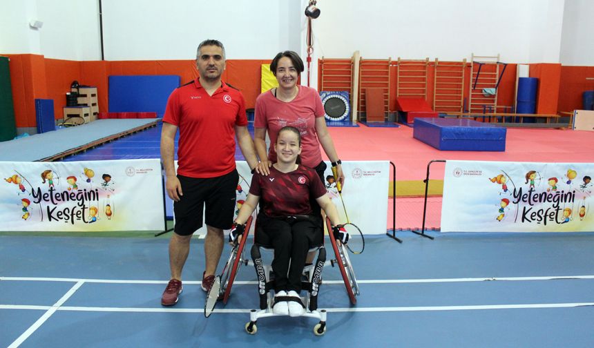 Milli para badmintoncu Tuğba: Hedefim uluslararası yarışmalarda derece yapmak