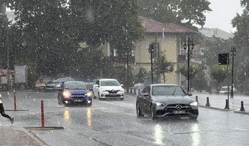 Tekirdağ'da sağanak etkili oldu
