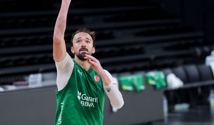 A Milli Erkek Basketbol Takımı, Türk Hava Yolları DBB Süper Kupa için Almanya'ya gitti