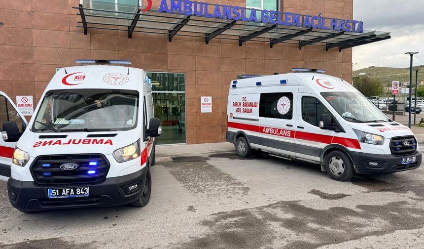 Aynı firmadan alınan yemekten yiyen 2 işletmedeki 41 kişi, hastanelik oldu
