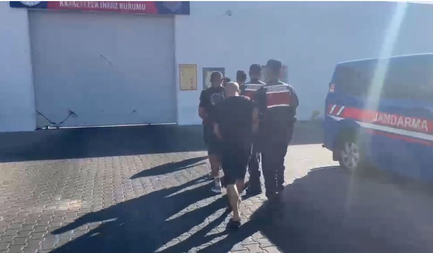 İzmir ve Muğla'da göçmen kaçakçılığı operasyonu; 4 tutuklama