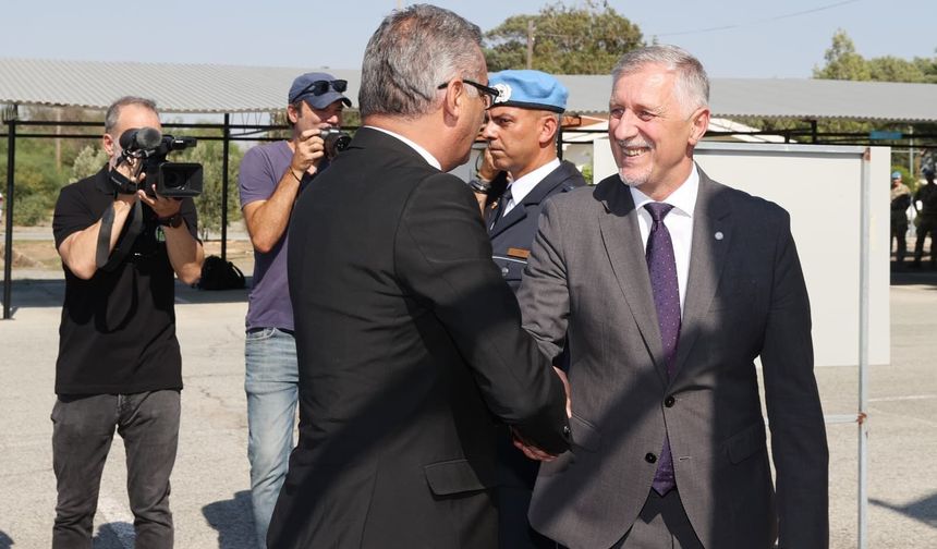 KKTC Cumhurbaşkanı Erhürman, GKRY lideri Hristodulidis ile ara bölgede görüştü