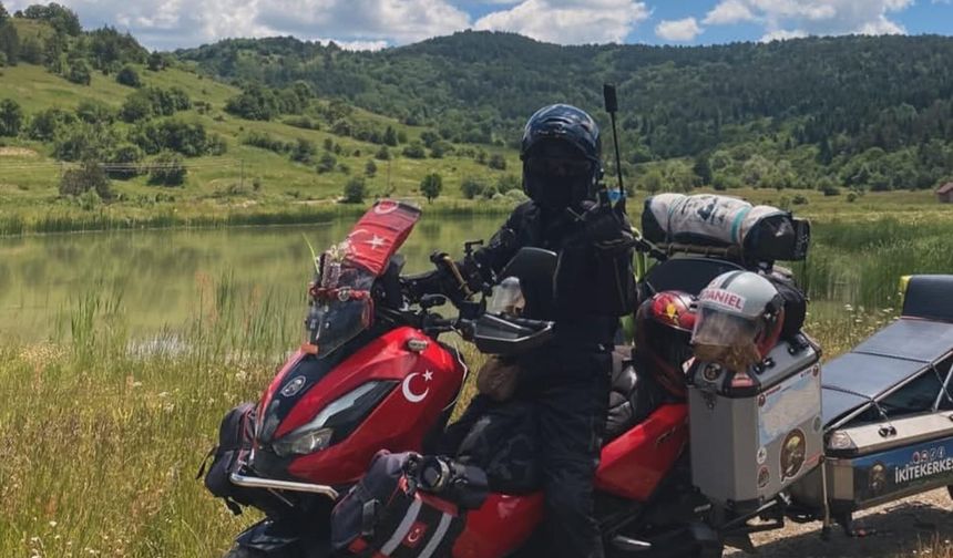 Tek motosiklet ve 2 köpekle 28 aydır karış karış Türkiye'yi geziyorlar