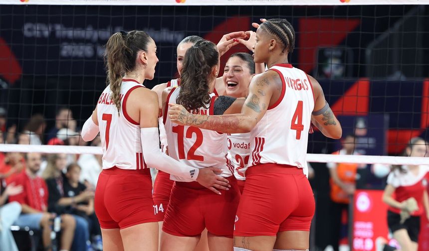 A Milli Kadın Voleybol Takımı, Avrupa Şampiyonası'nda yarı finale yükseldi