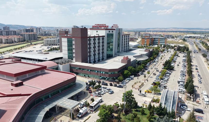 Afyonkarahisar'da 'reçeteli ilaçların yasa dışı yollarla temini' operasyonu; 15 gözaltı