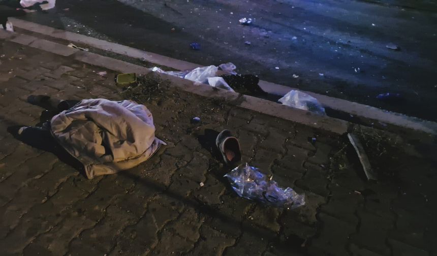 Akçakoca'da TIR ile patpat çarpıştı: 4 ölü, 9 yaralı (2)