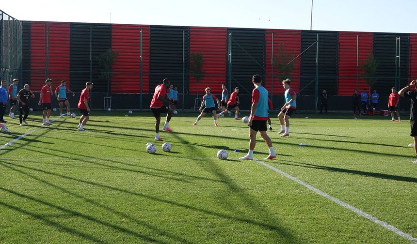 Arca Çorum FK Teknik Direktörü Uğur Uçar: Samsunspor karşısına üç puan almak için çıkacağız