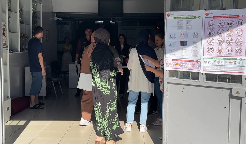 Avcılar'da KPSS'de adresleri karıştırdı; sınava giremeden okuldan ayrıldı