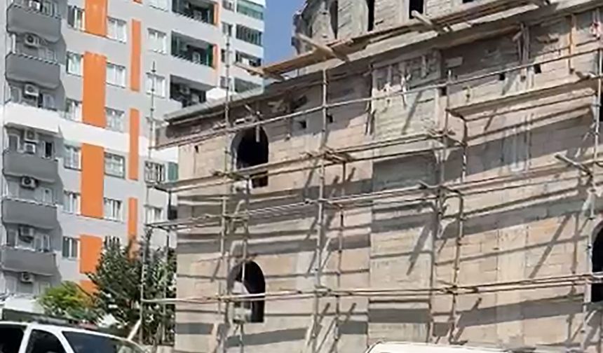 Babasını inşaatın merdiveninde ölü buldu