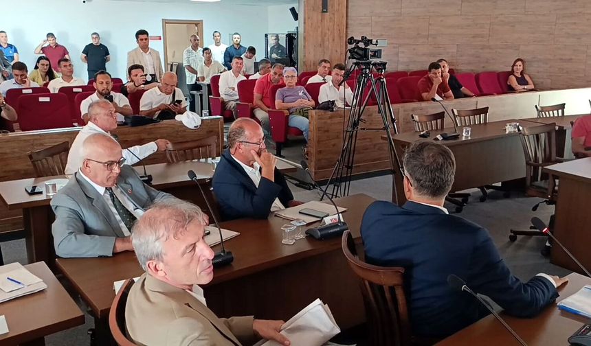 Edirne Belediyesi Meclisi toplantısında gerginlik