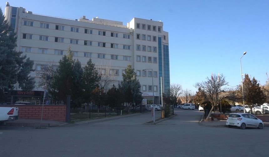 Gölete giren 2 kardeş boğulma tehlikesi geçirdi