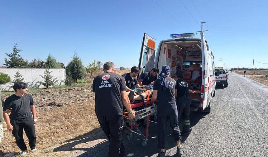İki otomobil, kafa kafaya çarpıştı; 5 yaralı