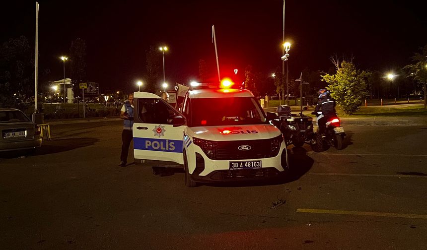 Kayseri'de bıçaklı kavga: 1 yaralı