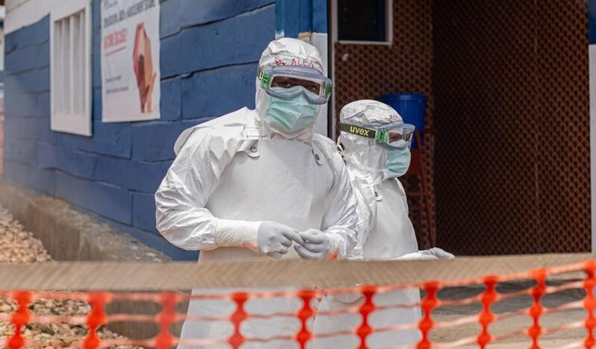 Kongo Demokratik Cumhuriyeti'ndeki Ebola salgınında hayatını kaybedenlerin sayısı 3 bin 95'e yükseldi