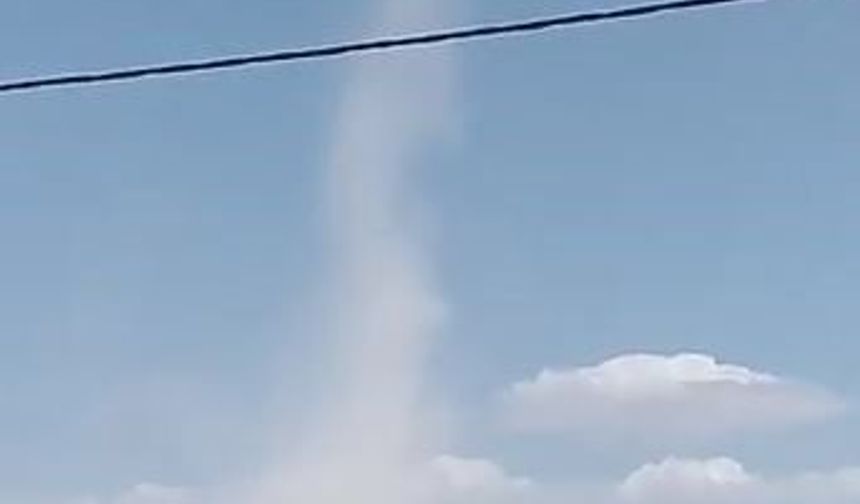 Mardin'de arazide oluşan hortum kamerada