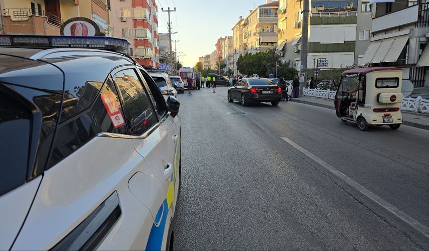 Motosiklet yayaya çarptı: 2 yaralı