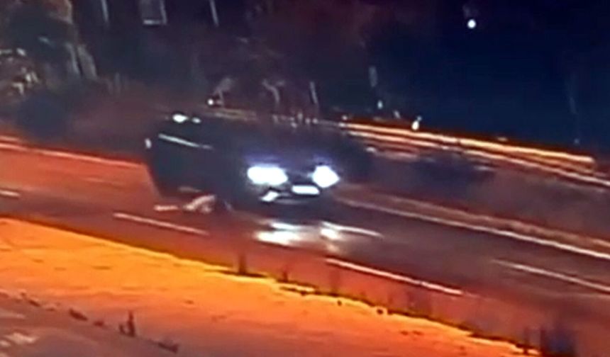 Otomobilin çarptığı çocuk ağır yaralandı; kaza kamerada