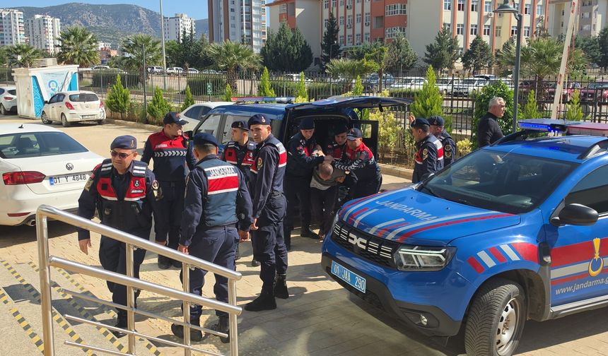 Arkadaşlık teklifini reddettiği kişi tarafından öldürülen Sevda, toprağa verildi (2)