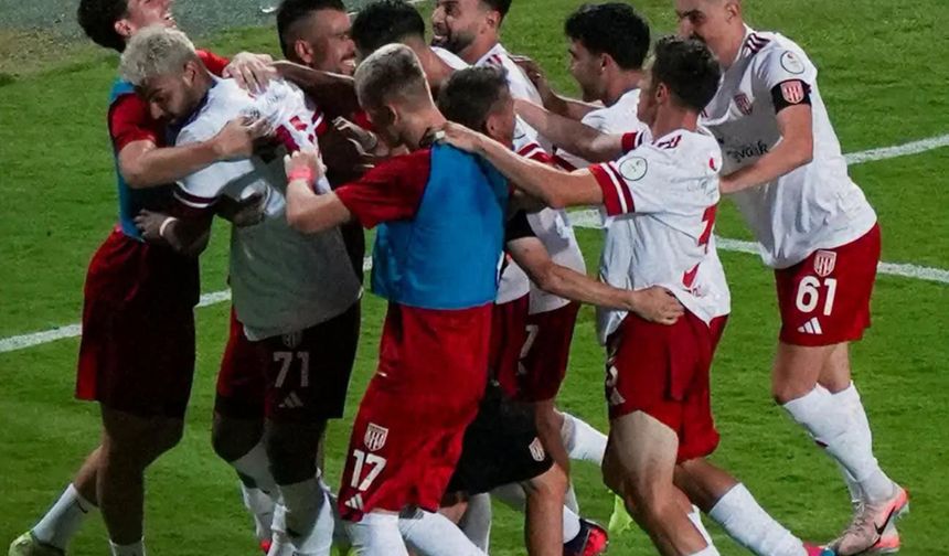 Ayvalıkgücü lider önünde