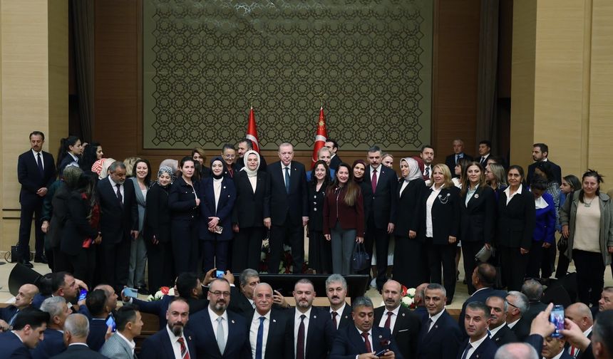 Cumhurbaşkanı Erdoğan: Bugün büyük bir mücadelenin tam göbeğindeyiz / Fotoğraflar