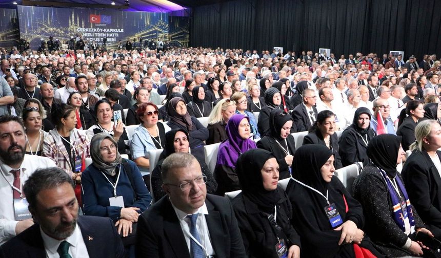 Cumhurbaşkanı Erdoğan: Kim milletin hakkına, hukukuna, emanetine el uzatırsa karşısında bizi bulur / Ek fotoğraflar