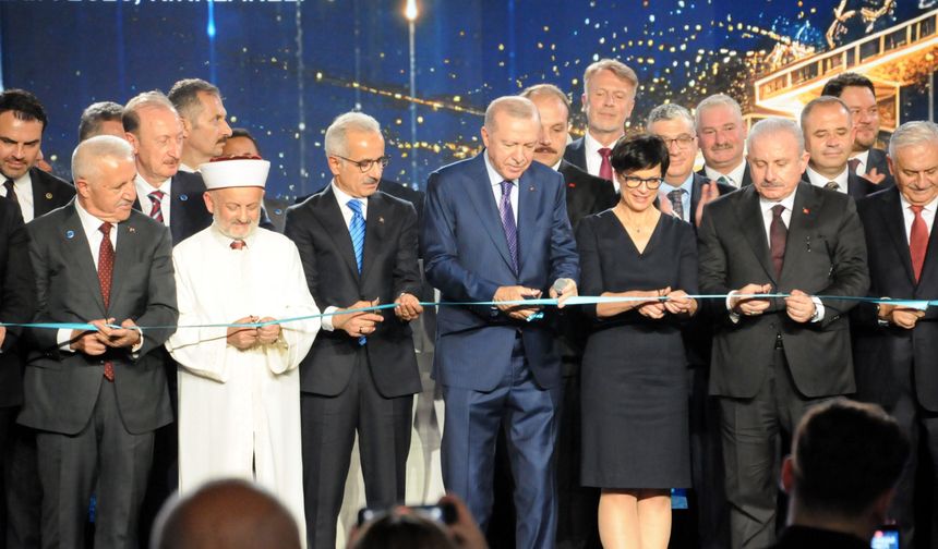 Cumhurbaşkanı Erdoğan: Kim milletin hakkına, hukukuna, emanetine el uzatırsa karşısında bizi bulur